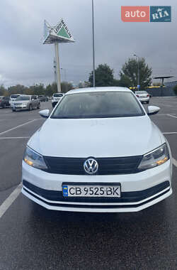 Седан Volkswagen Jetta 2016 в Києві