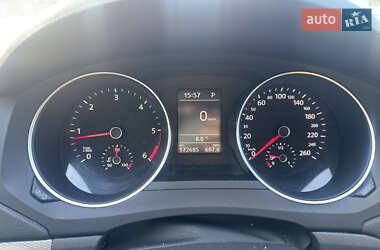 Седан Volkswagen Jetta 2016 в 