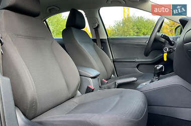 Седан Volkswagen Jetta 2015 в 