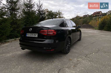 Седан Volkswagen Jetta 2014 в 
