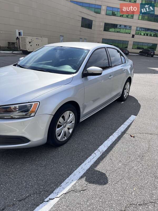 Седан Volkswagen Jetta 2013 в Харкові