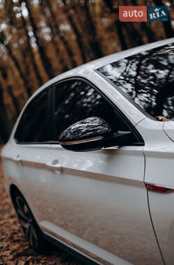 Седан Volkswagen Jetta 2019 в 