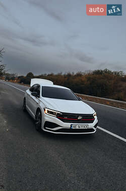 Седан Volkswagen Jetta 2019 в 