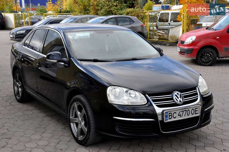 Седан Volkswagen Jetta 2006 в Львове