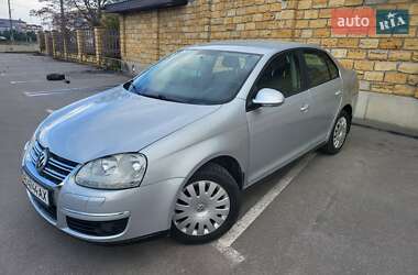 Седан Volkswagen Jetta 2008 в 