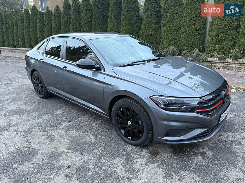 Седан Volkswagen Jetta 2019 в Запоріжжі