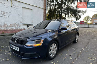 Седан Volkswagen Jetta 2013 в Немирові