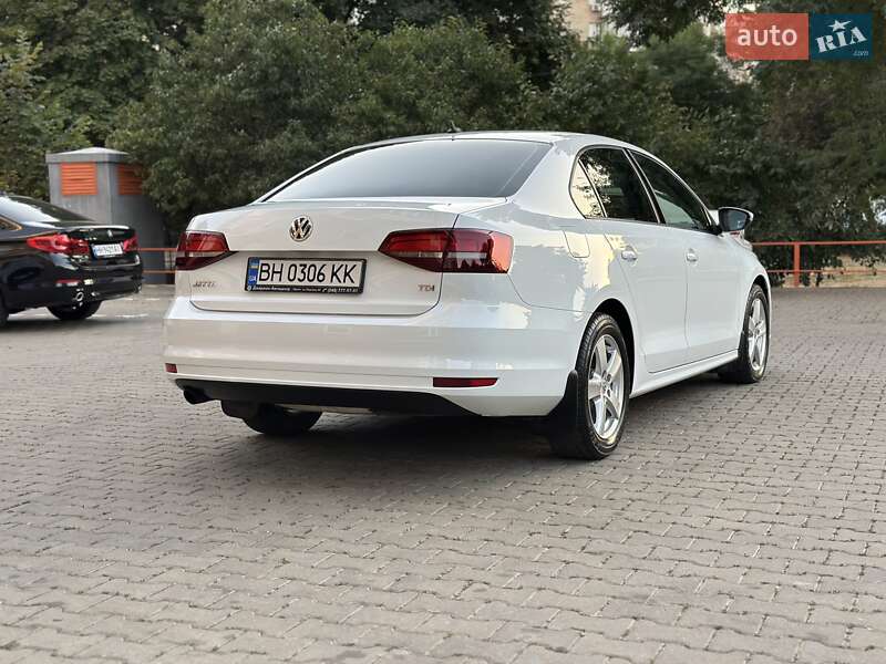 Седан Volkswagen Jetta 2016 в Одессе