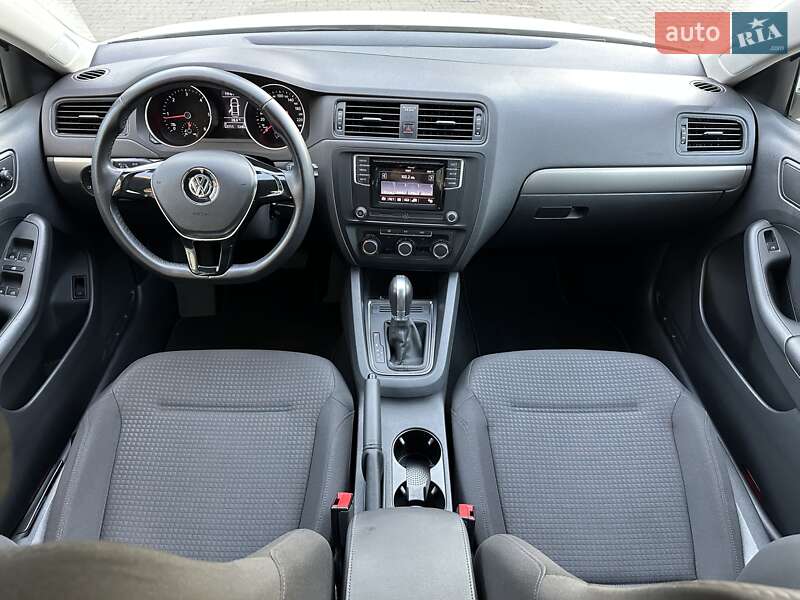 Седан Volkswagen Jetta 2016 в Одессе