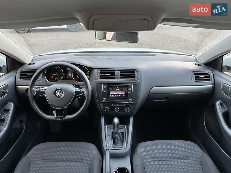Седан Volkswagen Jetta 2016 в Одессе