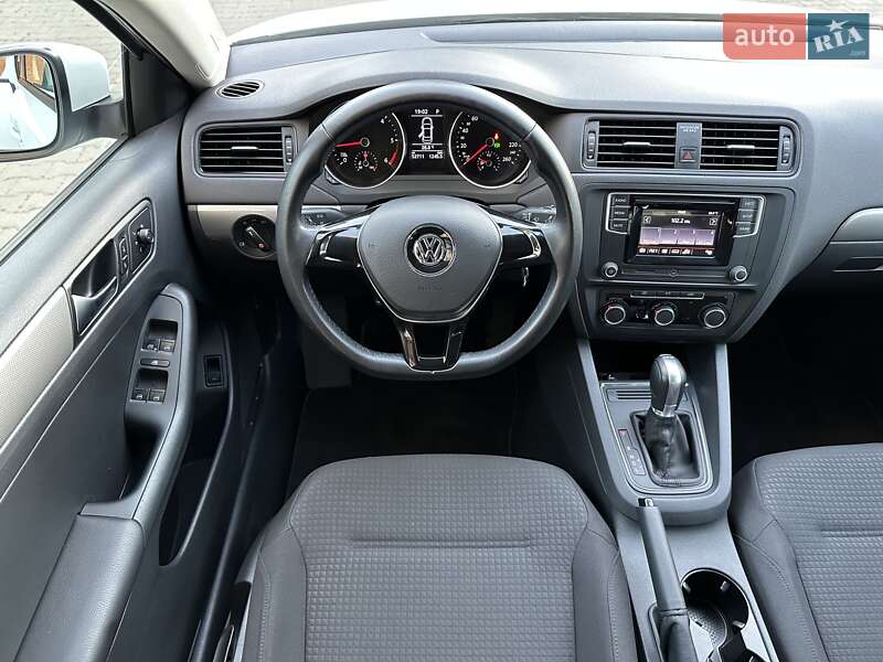 Седан Volkswagen Jetta 2016 в Одессе