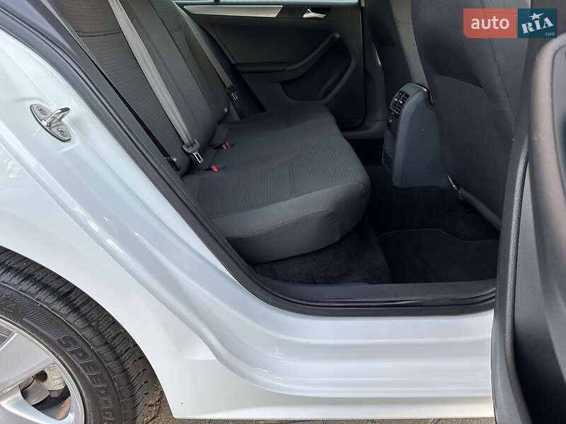 Седан Volkswagen Jetta 2016 в Одессе