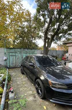 Седан Volkswagen Jetta 2015 в 