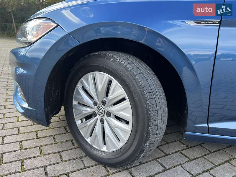 Седан Volkswagen Jetta 2018 в Львове