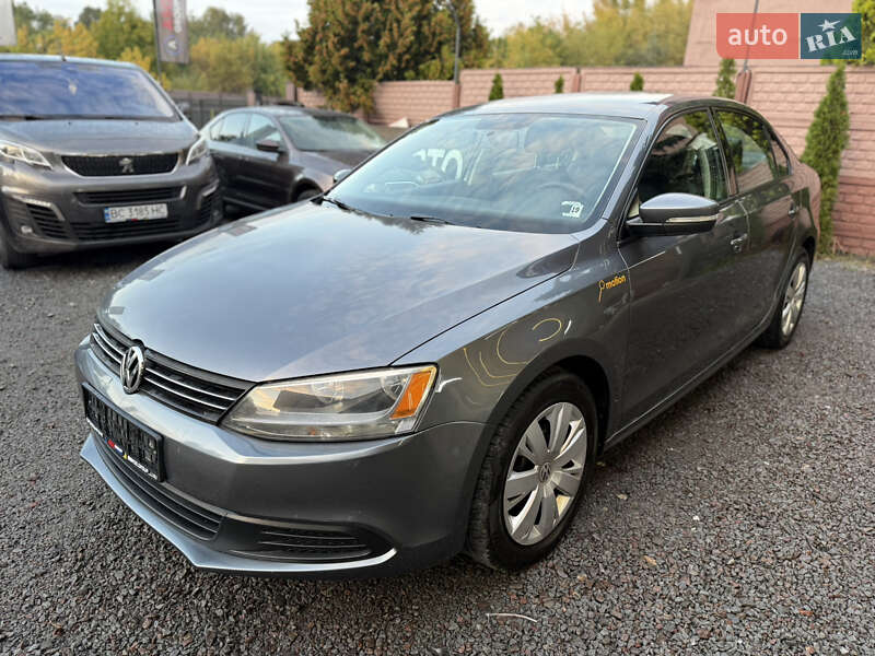 Седан Volkswagen Jetta 2014 в Львове фото 5 Седан Volkswagen Jetta 2014 в Львове