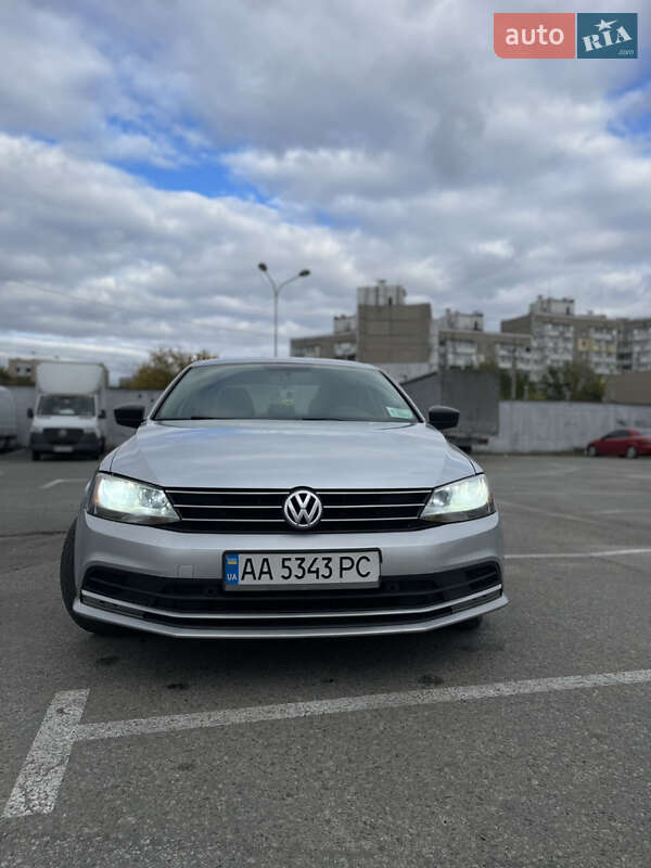 Седан Volkswagen Jetta 2015 в Киеве фото 2 Седан Volkswagen Jetta 2015 в Киеве