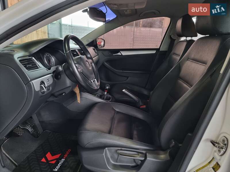 Седан Volkswagen Jetta 2012 в Вінниці фото 39 Седан Volkswagen Jetta 2012 в Вінниці