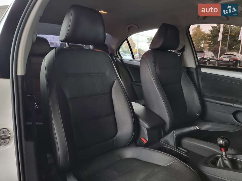 Седан Volkswagen Jetta 2012 в Вінниці фото 52 Седан Volkswagen Jetta 2012 в Вінниці
