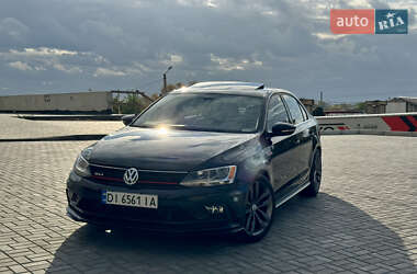 Седан Volkswagen Jetta 2016 в Дніпрі