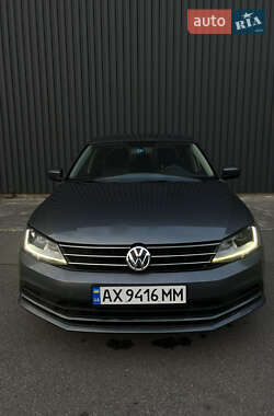 Седан Volkswagen Jetta 2017 в 
