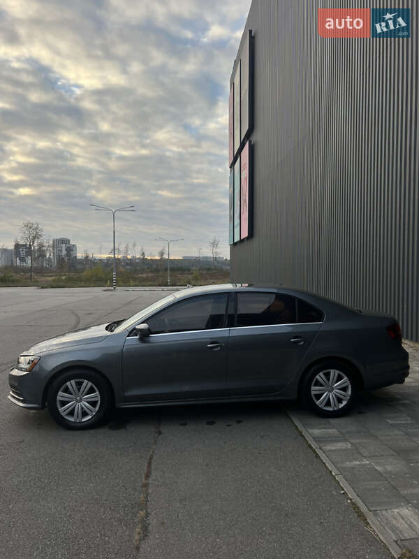 Седан Volkswagen Jetta 2017 в Харькове