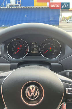 Седан Volkswagen Jetta 2017 в 