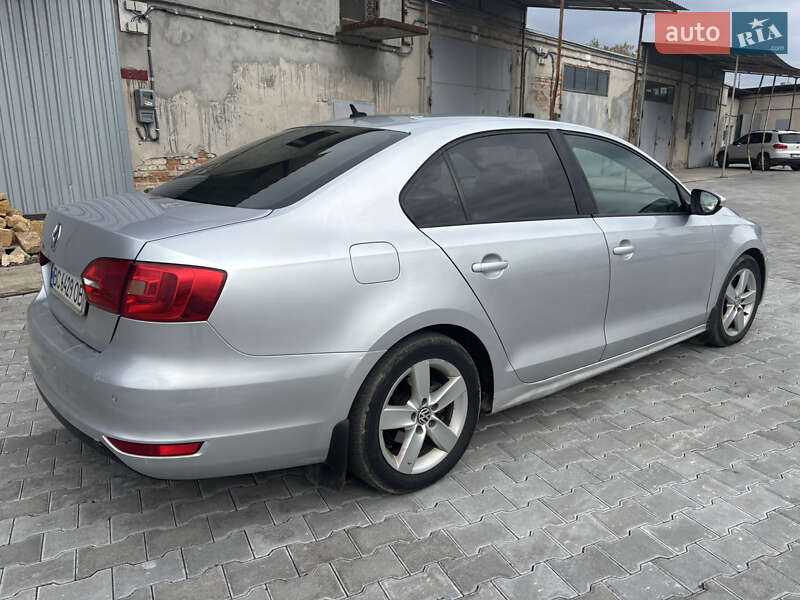 Седан Volkswagen Jetta 2011 в Кам'янці-Бузькій