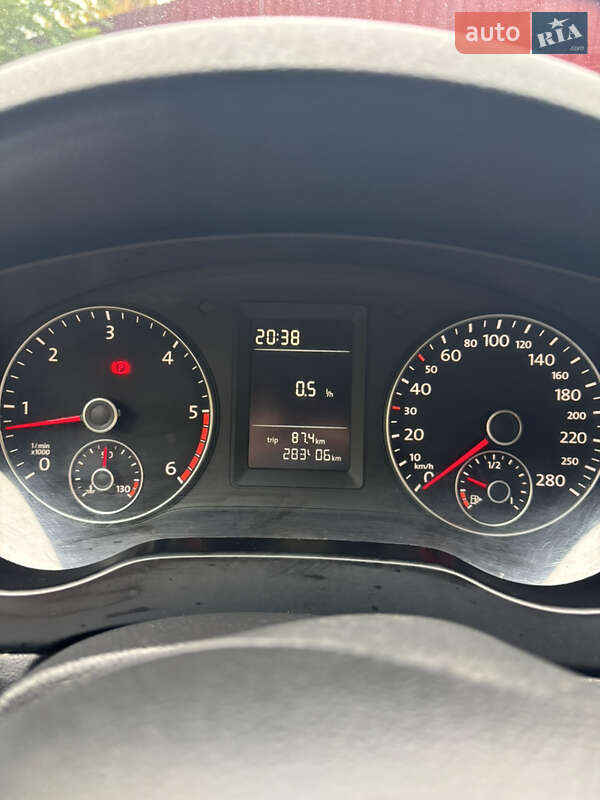 Седан Volkswagen Jetta 2011 в Кам'янці-Бузькій