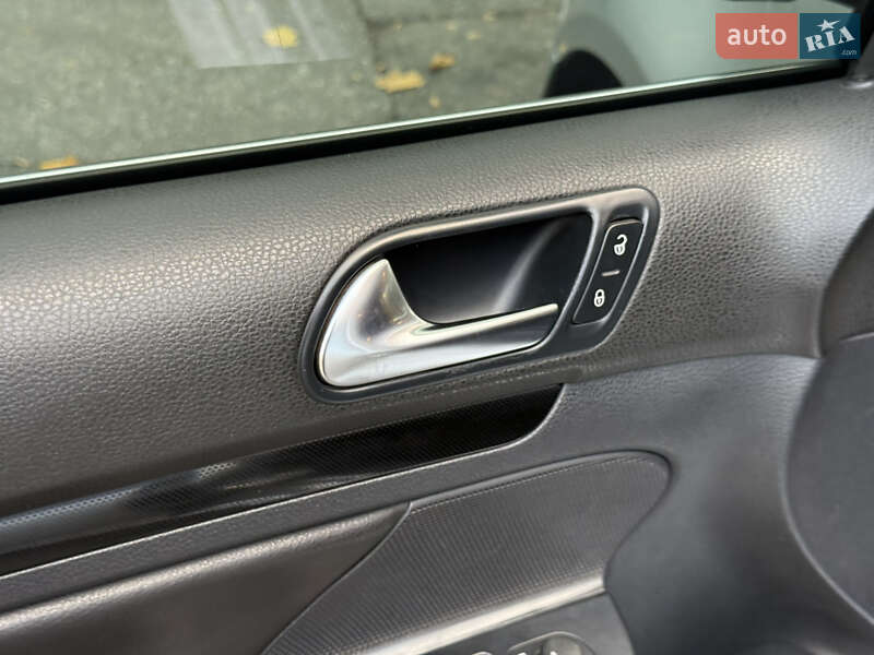 Універсал Volkswagen Jetta 2009 в Дніпрі