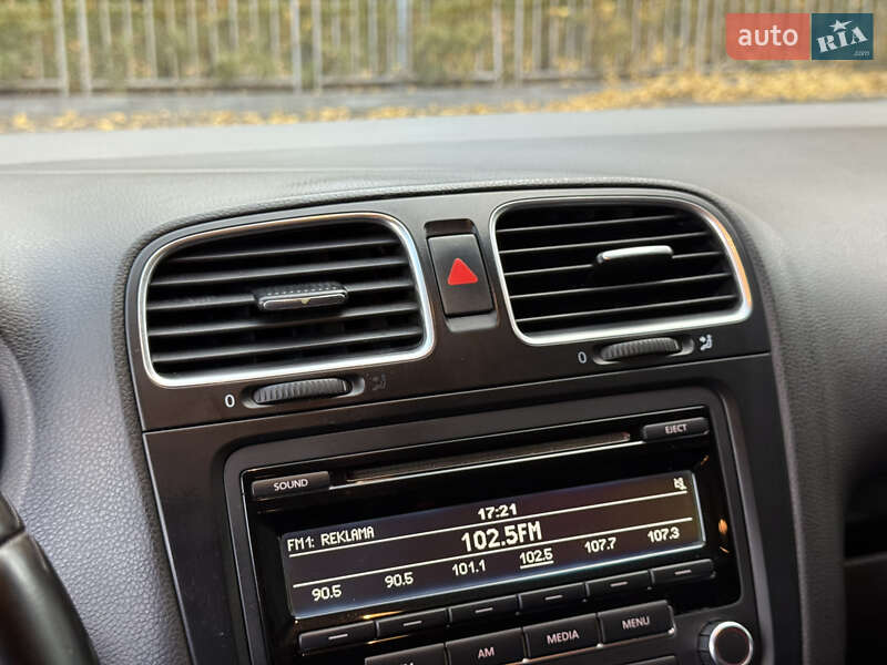 Універсал Volkswagen Jetta 2009 в Дніпрі