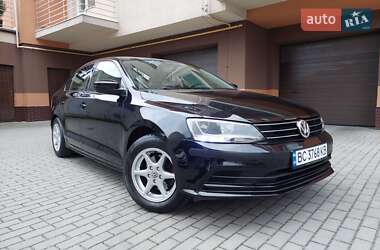 Седан Volkswagen Jetta 2016 в Львові