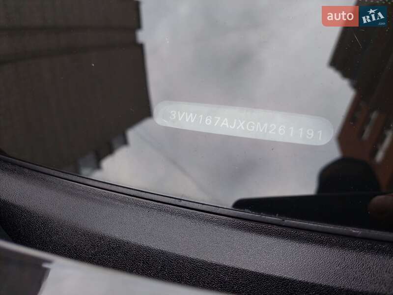 Седан Volkswagen Jetta 2016 в Львове