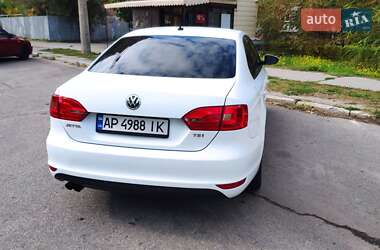 Седан Volkswagen Jetta 2014 в 