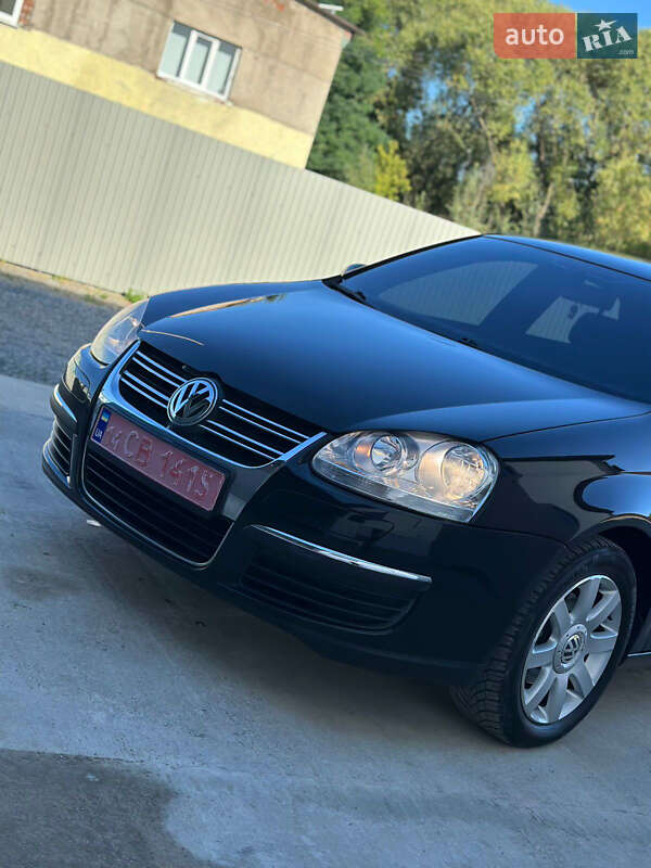 Седан Volkswagen Jetta 2006 в Надворной фото 2 Седан Volkswagen Jetta 2006 в Надворной