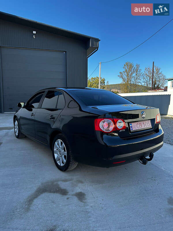 Седан Volkswagen Jetta 2006 в Надворной фото 12 Седан Volkswagen Jetta 2006 в Надворной