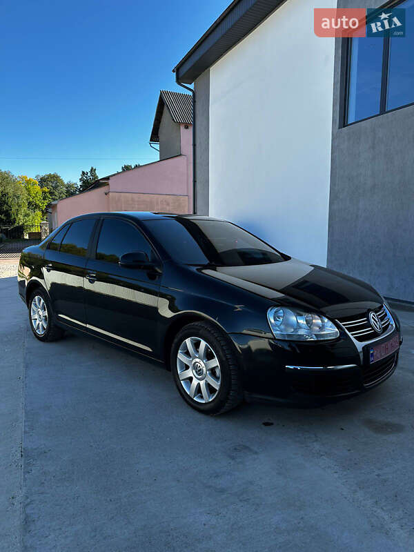 Седан Volkswagen Jetta 2006 в Надворной фото 16 Седан Volkswagen Jetta 2006 в Надворной