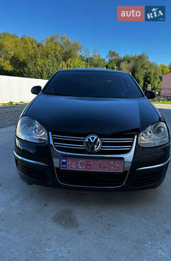 Седан Volkswagen Jetta 2006 в 