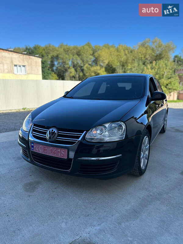 Седан Volkswagen Jetta 2006 в Надворной фото 22 Седан Volkswagen Jetta 2006 в Надворной