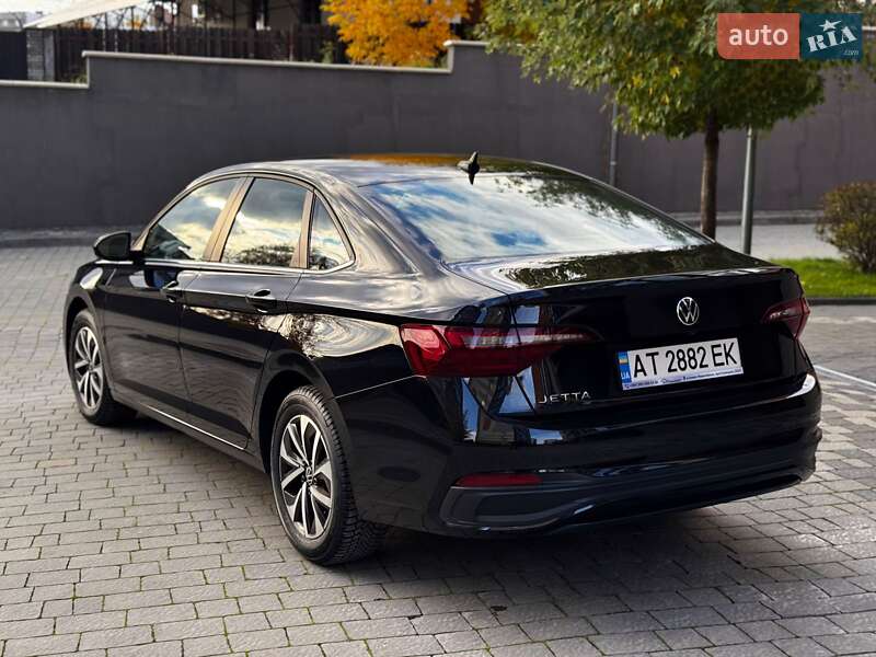Седан Volkswagen Jetta 2022 в Ивано-Франковске