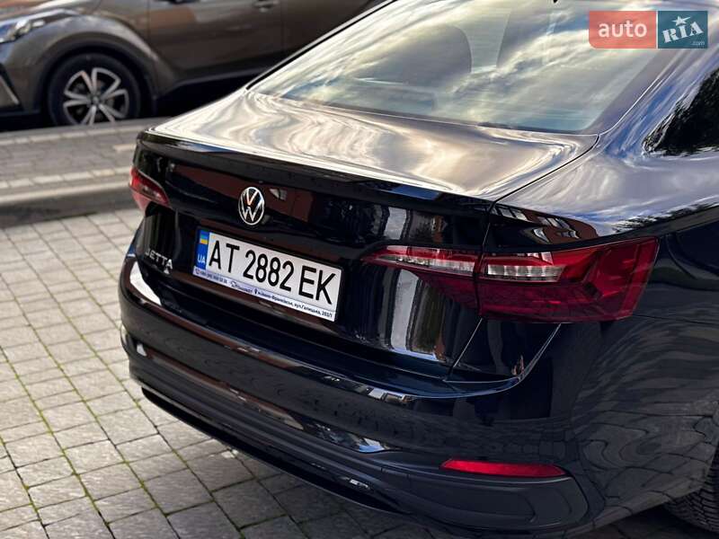 Седан Volkswagen Jetta 2022 в Ивано-Франковске
