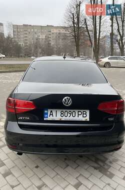 Седан Volkswagen Jetta 2016 в 