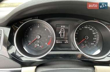 Седан Volkswagen Jetta 2016 в 