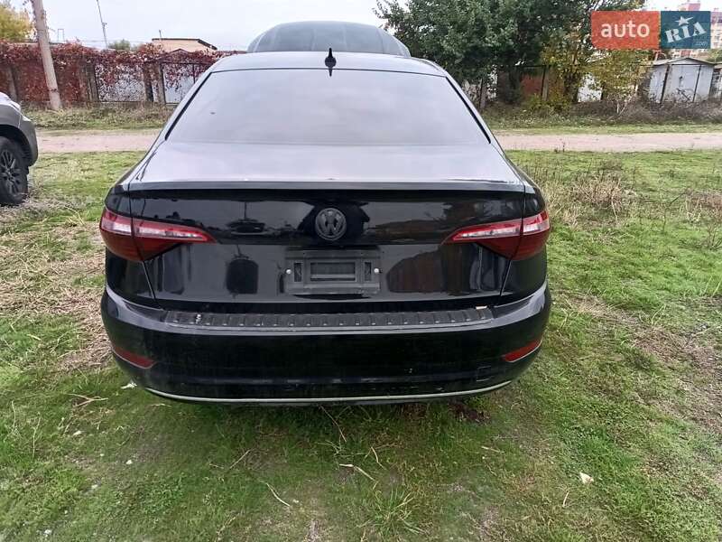 Седан Volkswagen Jetta 2020 в Черкасах