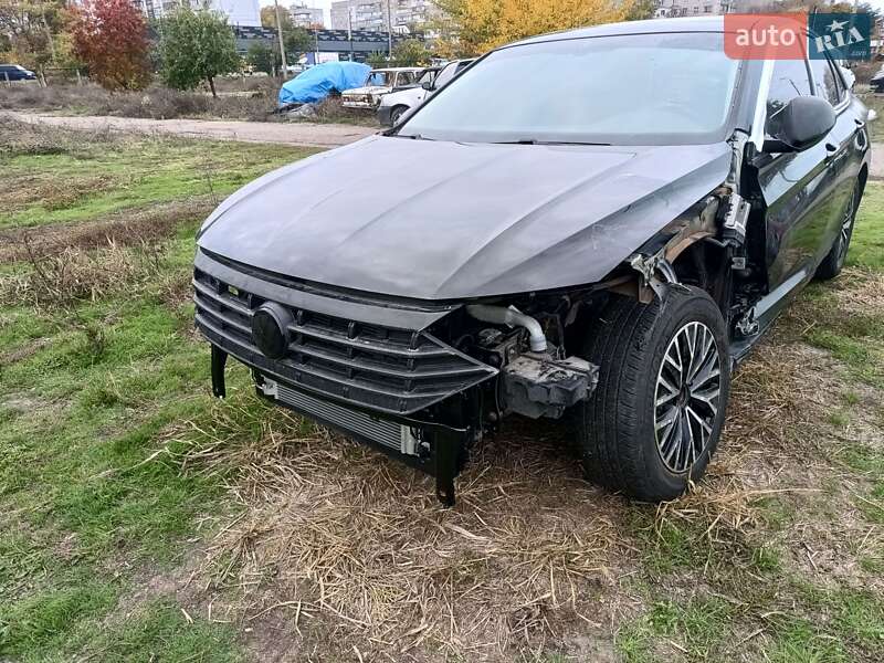 Седан Volkswagen Jetta 2020 в Черкасах
