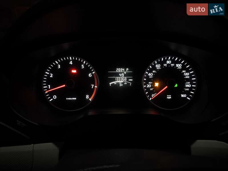 Седан Volkswagen Jetta 2011 в Черновцах