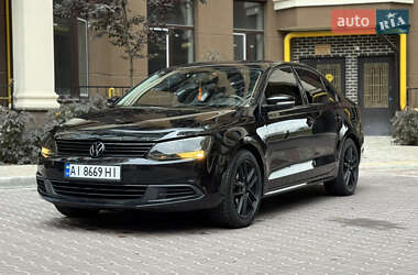Седан Volkswagen Jetta 2013 в Киеве