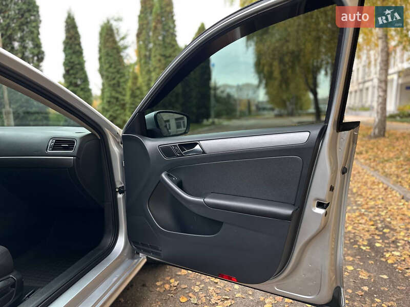 Седан Volkswagen Jetta 2015 в Белой Церкви фото 48 Седан Volkswagen Jetta 2015 в Белой Церкви