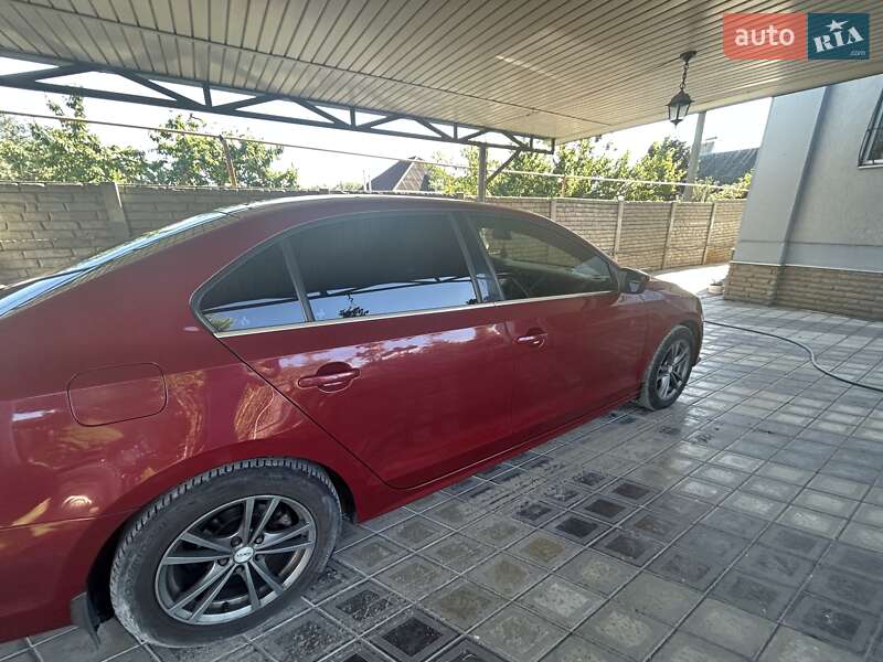 Седан Volkswagen Jetta 2017 в Днепре