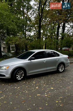Седан Volkswagen Jetta 2010 в Киеве