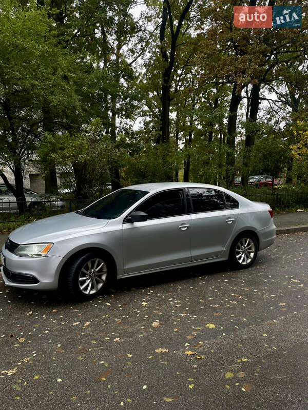 Седан Volkswagen Jetta 2010 в Киеве
